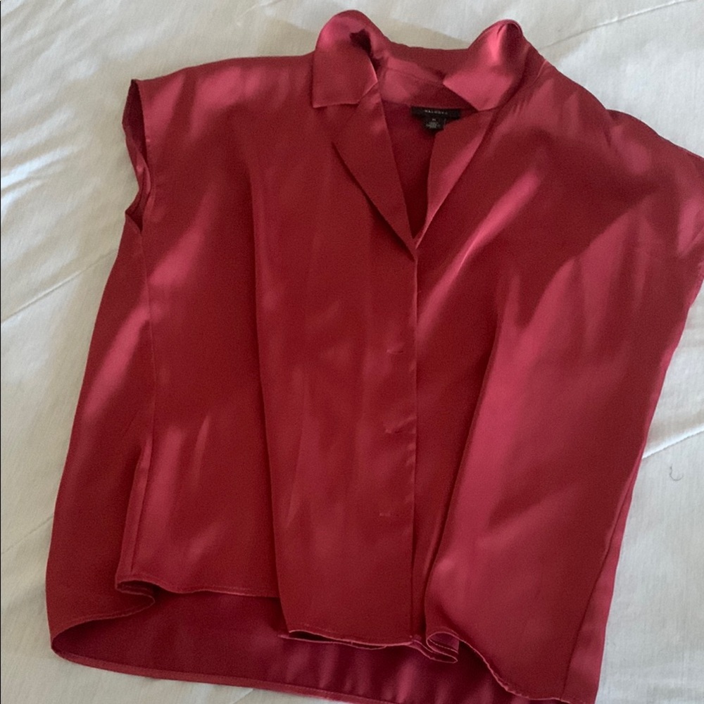 Halogen Red Boxy Button Down Blouse with Notched Collar